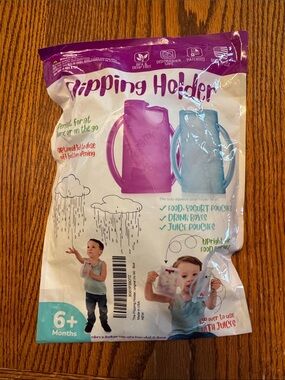 Flipping Holder Squeeze Proof Food Pouch Holder for Toddles in Light Blue
